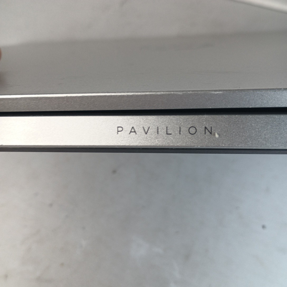 Working HP Pavilion x360 i5-1035G1 8GB RAM Convertible Touch Screen Linux Cachy
