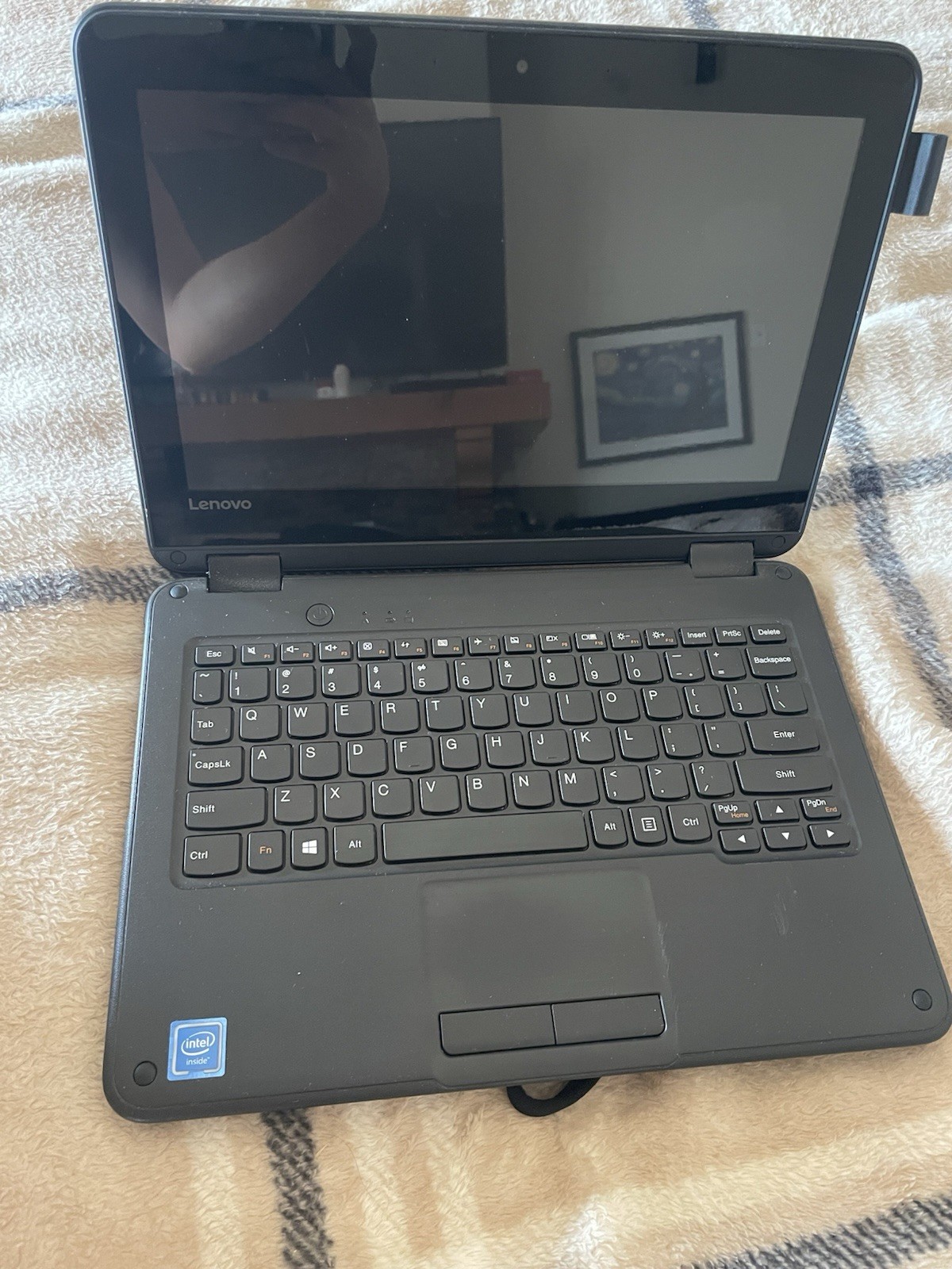 Lenovo 300e Chromebook 81FY Black, Touchscreen, 64GB Storage, 4GB RAM
