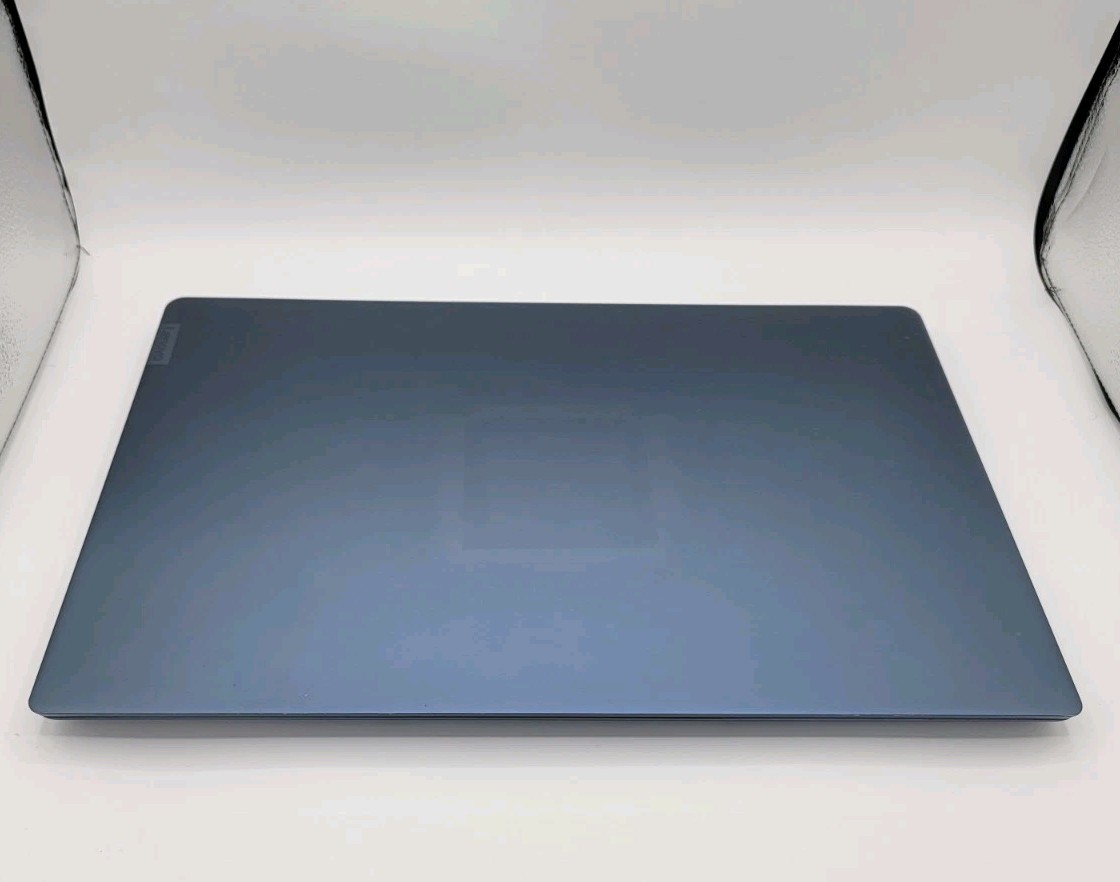 Lenovo IdeaPad 330S-15IKB 15.6” i3-8130U 8GB 256GB SSD