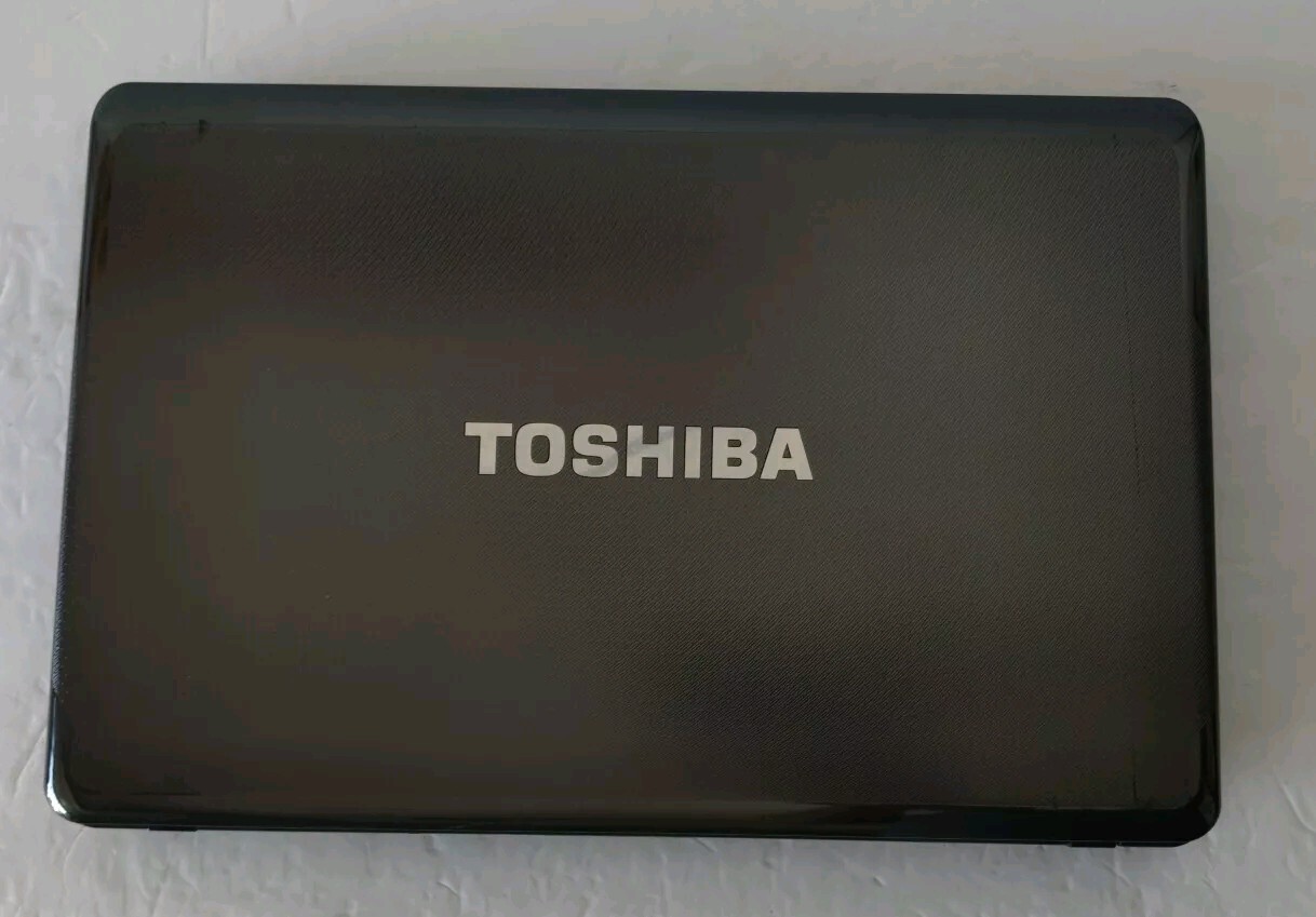 TOSHIBA SATELLITE A665-S INTEL CORE i3-M350 2.27 GHz 6GB 500 GB WIN 7 PRO