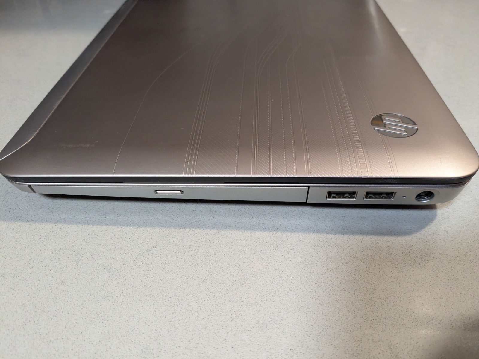 HP Pavilion dm4-1160us 14″ Core i5 2.40GHz 4GB Win 7 Webcam No HDD