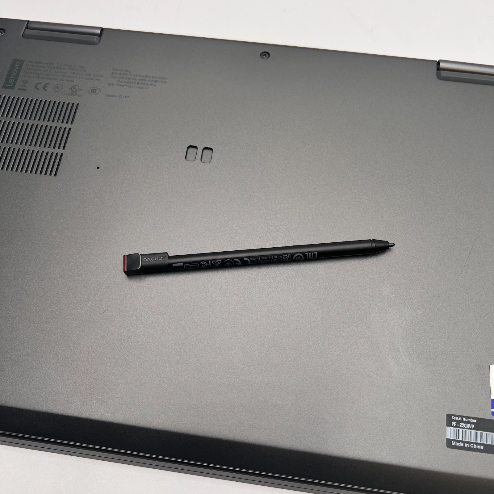 Lenovo ThinkPad X1 Yoga 4th Gen 14″ i7-8665U 16GB RAM 512GB SSD No OS | TESTED