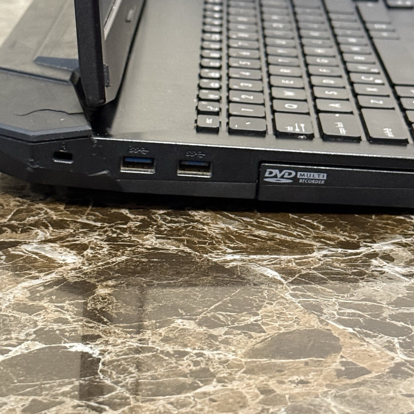 ASUS Republic of Gamers G750JM-DS71 17.3 inch Laptop – UNTESTED – As Is