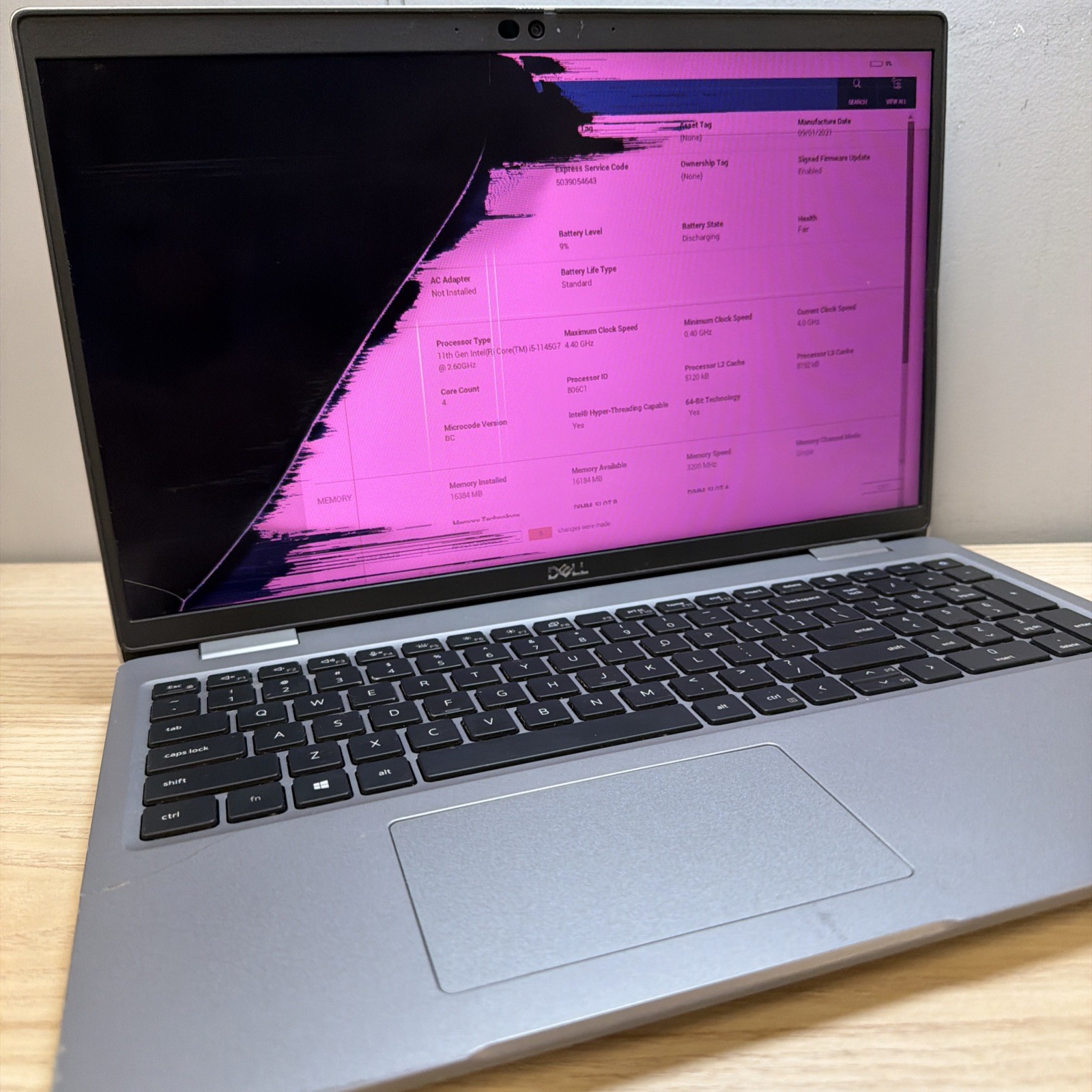 Dell Latitude 5520 i5-1145G7 16GB 512GB SSD 15″ FHD No OS – Broken Screen