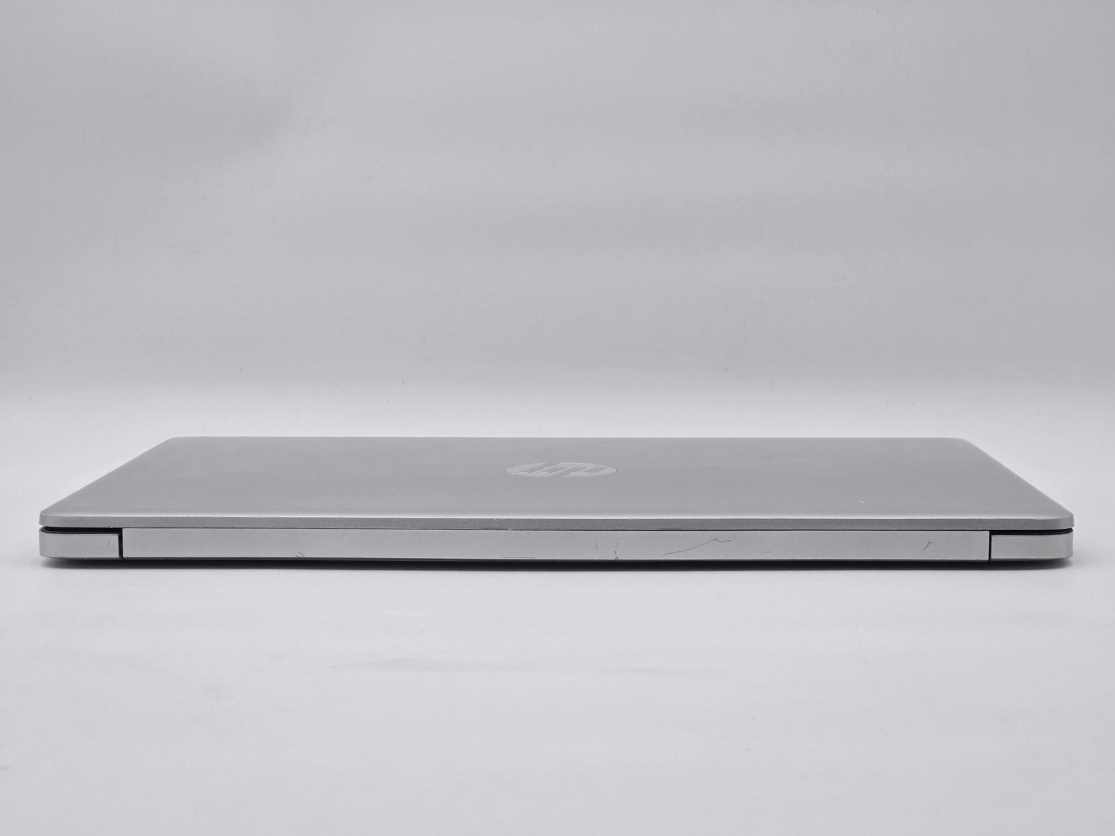 HP Laptop 15-dy2073dx 15″ FHD Touch I7-1165G7 512GB SSD 16GB W11 Webcam