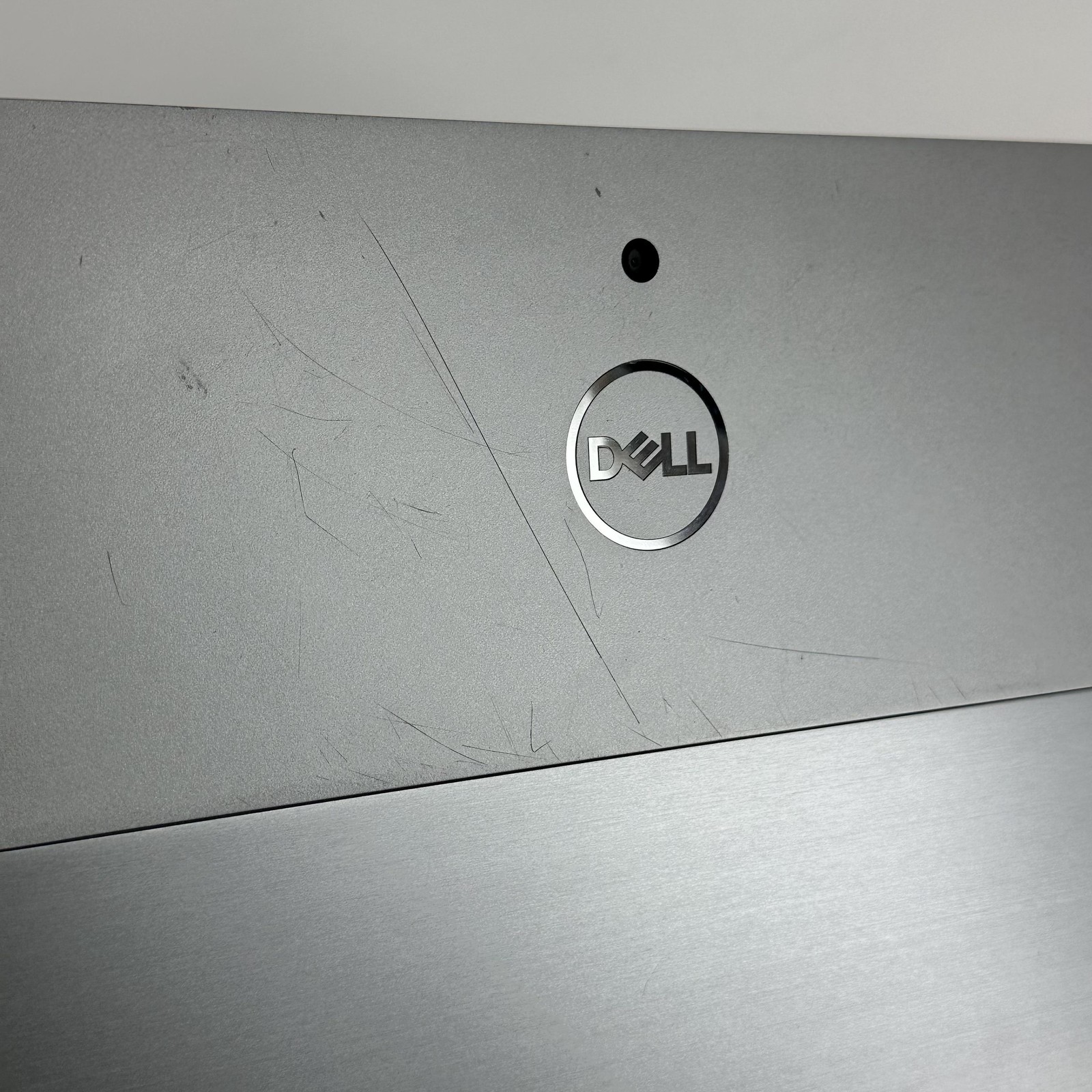 Dell Latitude 7210 (2-in-1) 12 FHD+ TOUCH i5-10310U 1.70GHz 8GB 256GB SSD Good