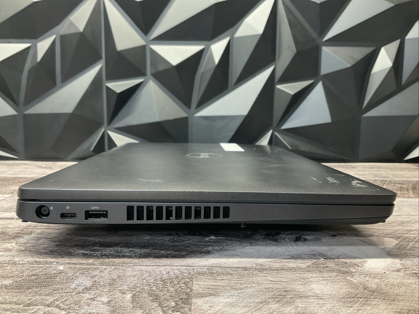 Dell Latitude 5500 / Intel Core i5 8th Gen / 8GB RAM / BIOS Unlocked / C5