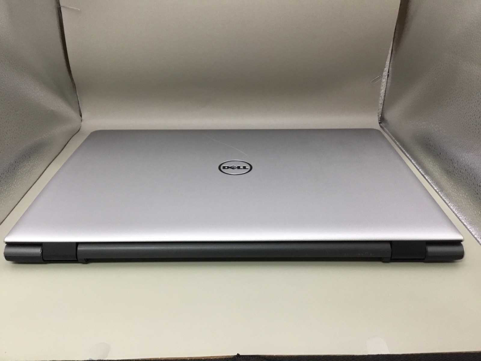 Dell Inspiron 5759 17.3″ Laptop w/ 8GB RAM i5-6200U CPU – No HDD/OS/NO BATTERY