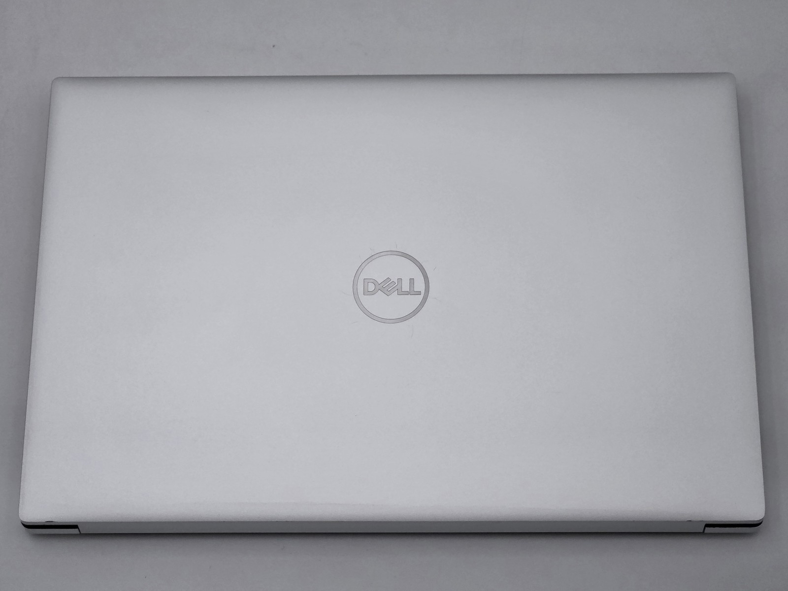 Dell XPS 15 9520 16″ FHD+ I7-12700H 1TB SSD 32GB W11P RTX 3050 Ti Backlit