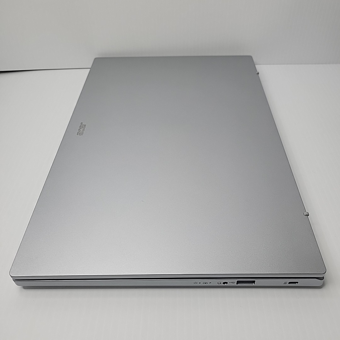 Acer Aspire 3 15 A315 Ryzen 5 7520U 2.8GHz 16GB Ram 512GB SSD Win 11 Home