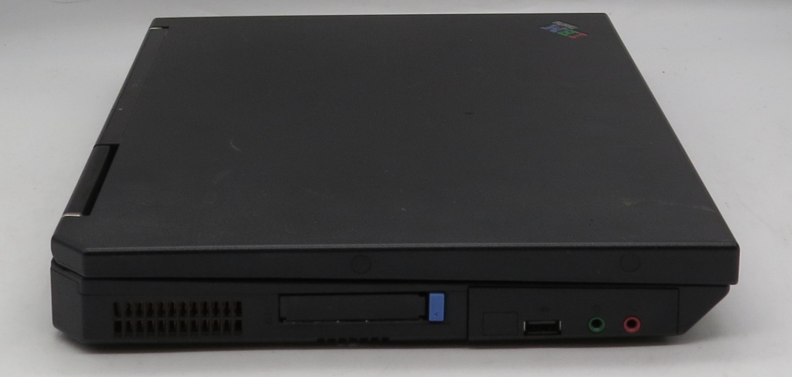 IBM ThinkPad R40 Celeron @ 1.6 GHz 512MB RAM No SSD No OS *PARTS