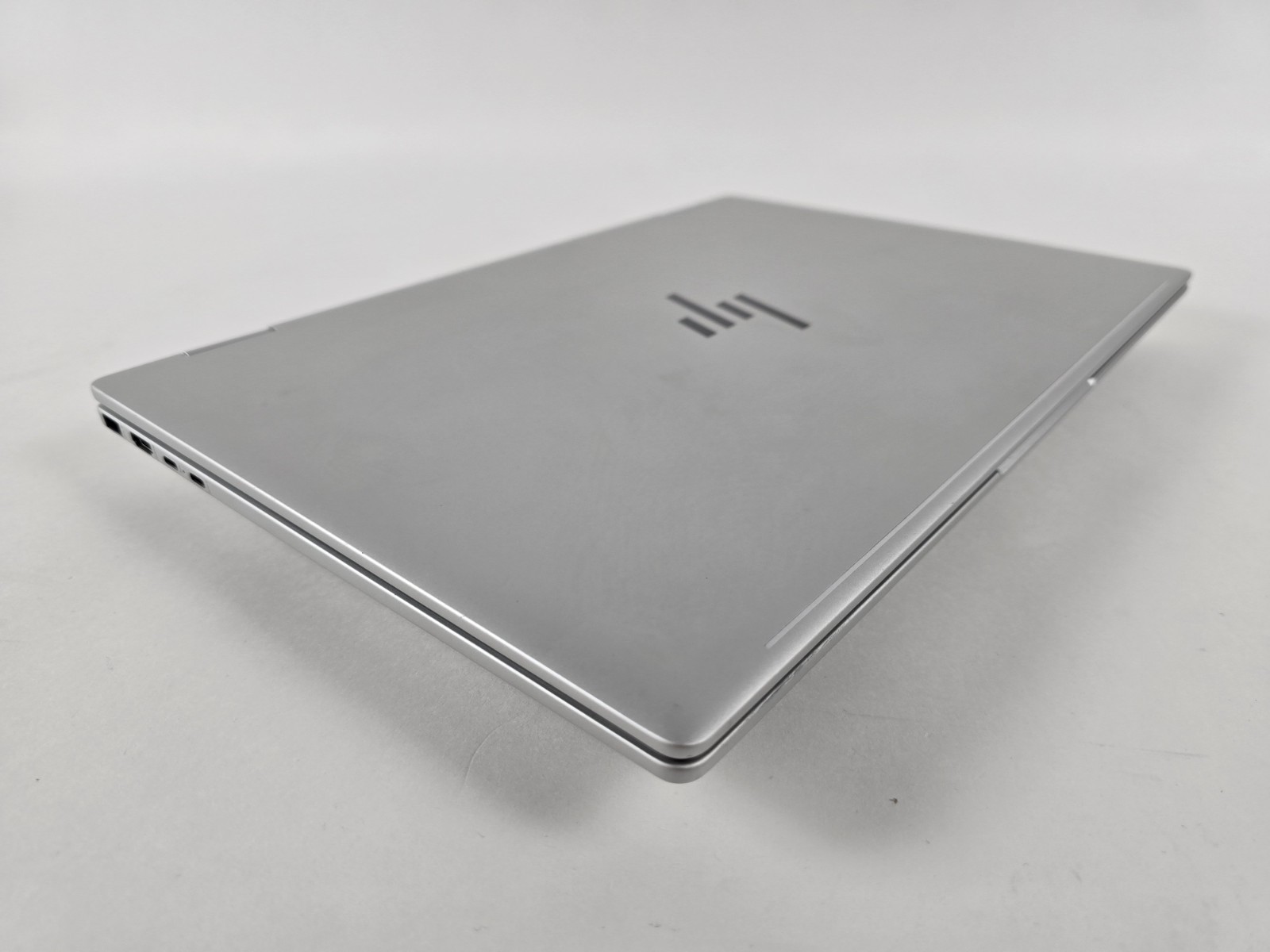 HP ENVY x360 16″ 2-in-1 Touch (Core Ultra 7 155U, 16GB DDR5, 1TB SSD) – Used