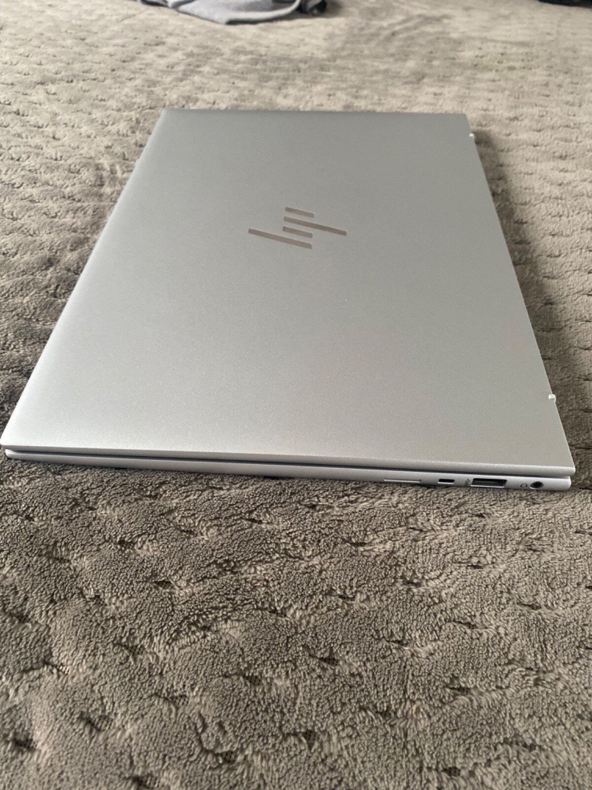 HP EliteBook 840 G10 14″ (1TB SSD, Intel Core i7-1370P, 1.90GHz, 64GB RAM)…