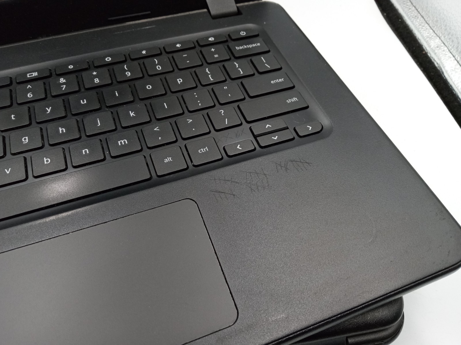 Lot of 8 – Lenovo N42-20 14″ Chromebook Laptops * FOR PARTS * VARIOUS ISSUES -RR
