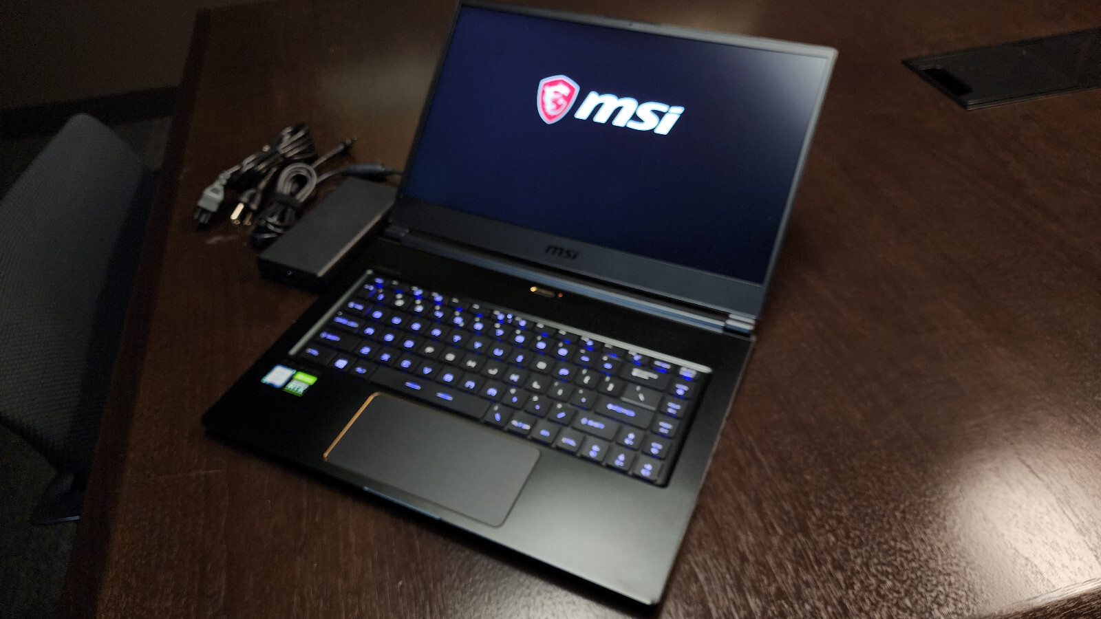 MSI GS65 STEALTH MS-16Q4 i7-8750H Nvidia RTX 2060 32GB 512GB SSD Gaming Laptop