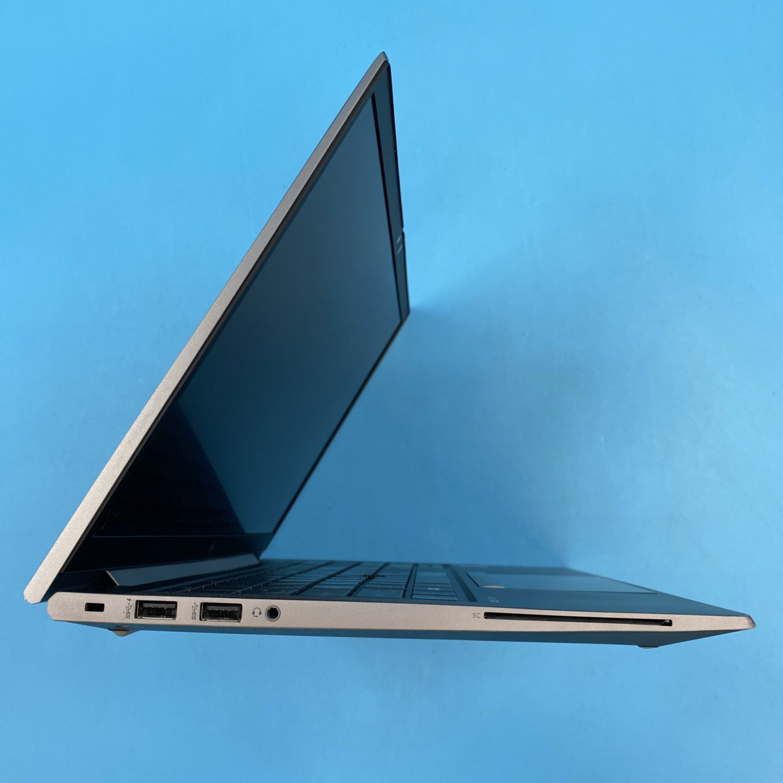 HP ZBook FireFly G7 | i7-10510U | 16GB RAM | Quadro P250 | NO SSD/OS | 77% BATT