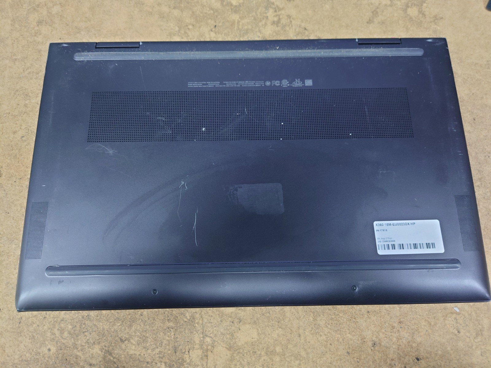 HP ENVY x360 2-in-1 15m-eu0023dx 15.6″ FHD Touch Ryzen 7 5700U 8GB 512GB NO OS
