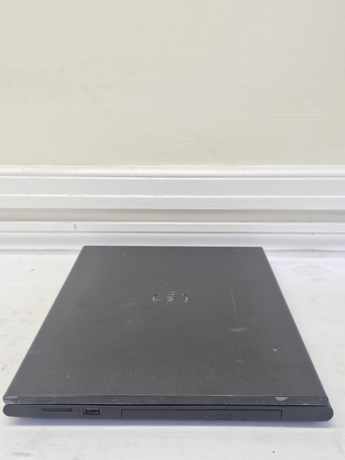 Dell Inspiron 15 Laptop – i3-4030u – 4GB RAM – 250GB SSD – WIN 10 – Read Desc.