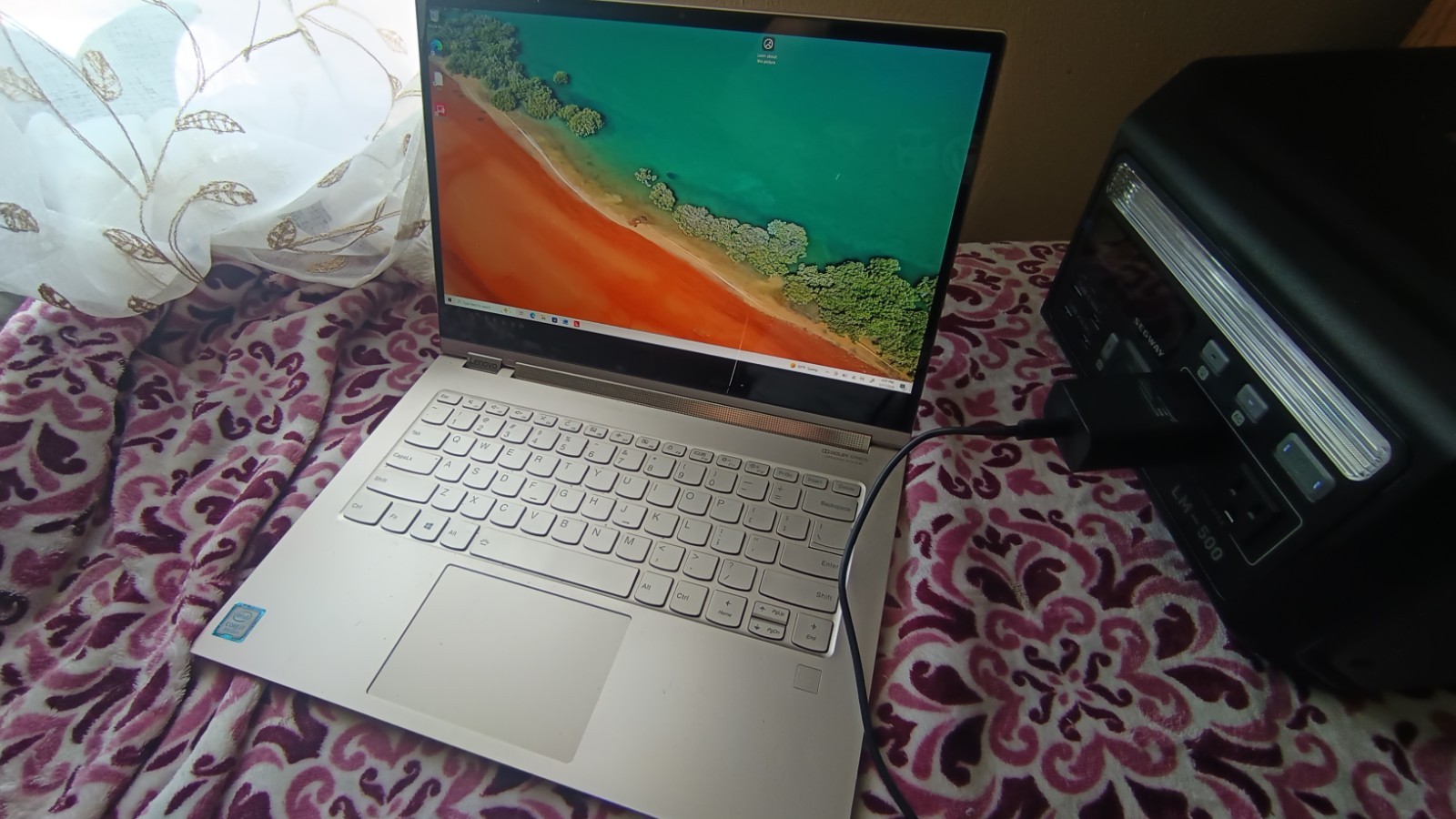 Lenovo Yoga C930-13IKB 1.8G Intel i7 | 16GB RAM | 512GB SSD | 4K Touchscreen