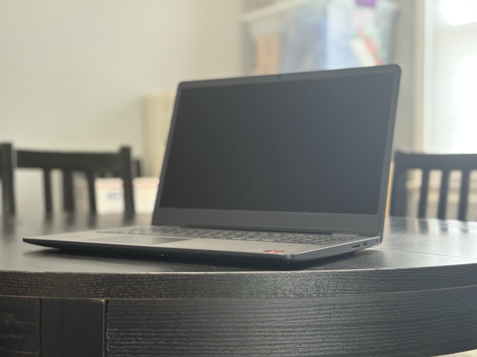 Dell Inspiron 3505 Laptop 15.6″ Ryzen 5 3450U, 12GB RAM, 256GB SSD, Touch, W11