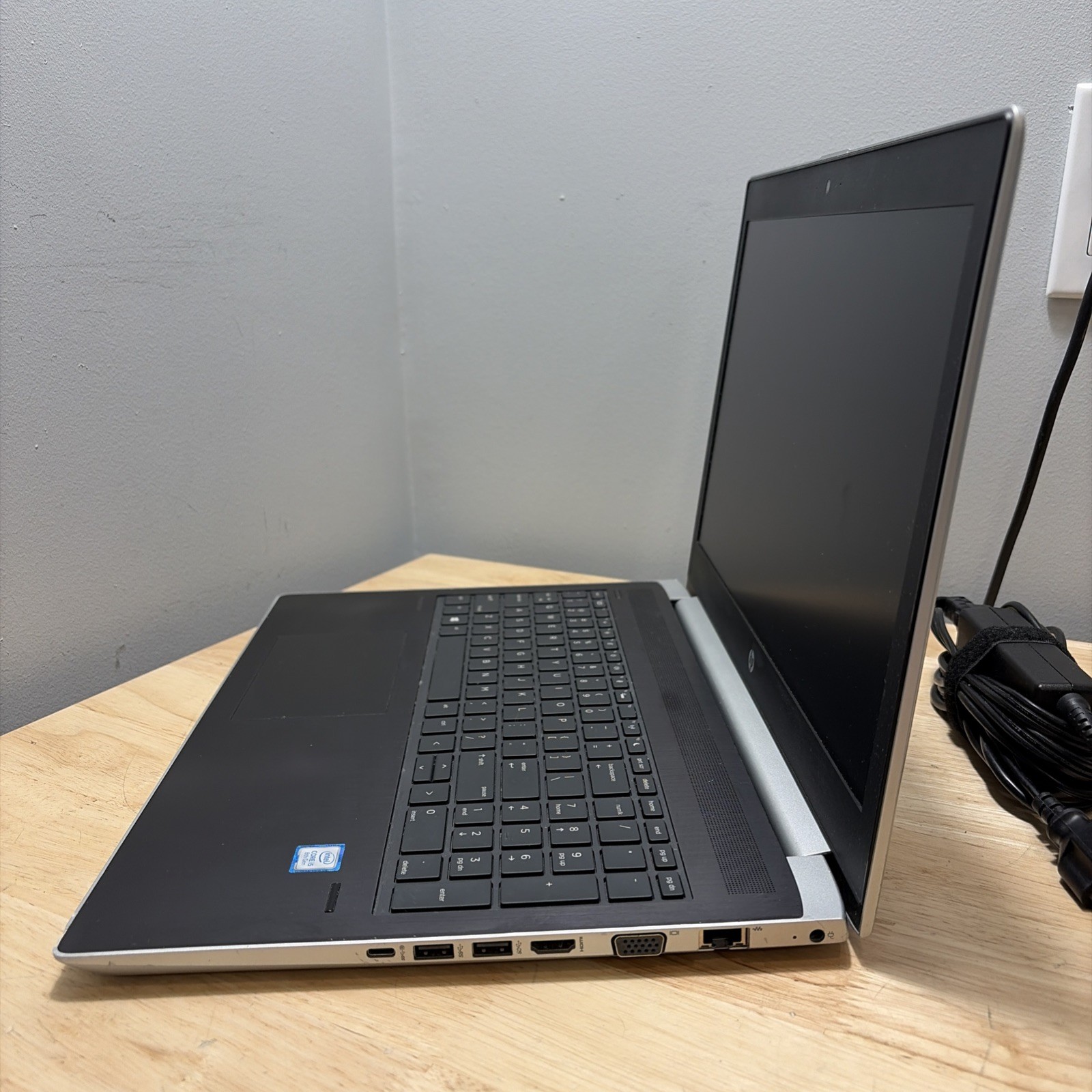 HP ProBook 450 G5 15″ CORE i5-8250U 1.6GHZ , 8GB, 256GB WCAM WIFI WIN11 CORD