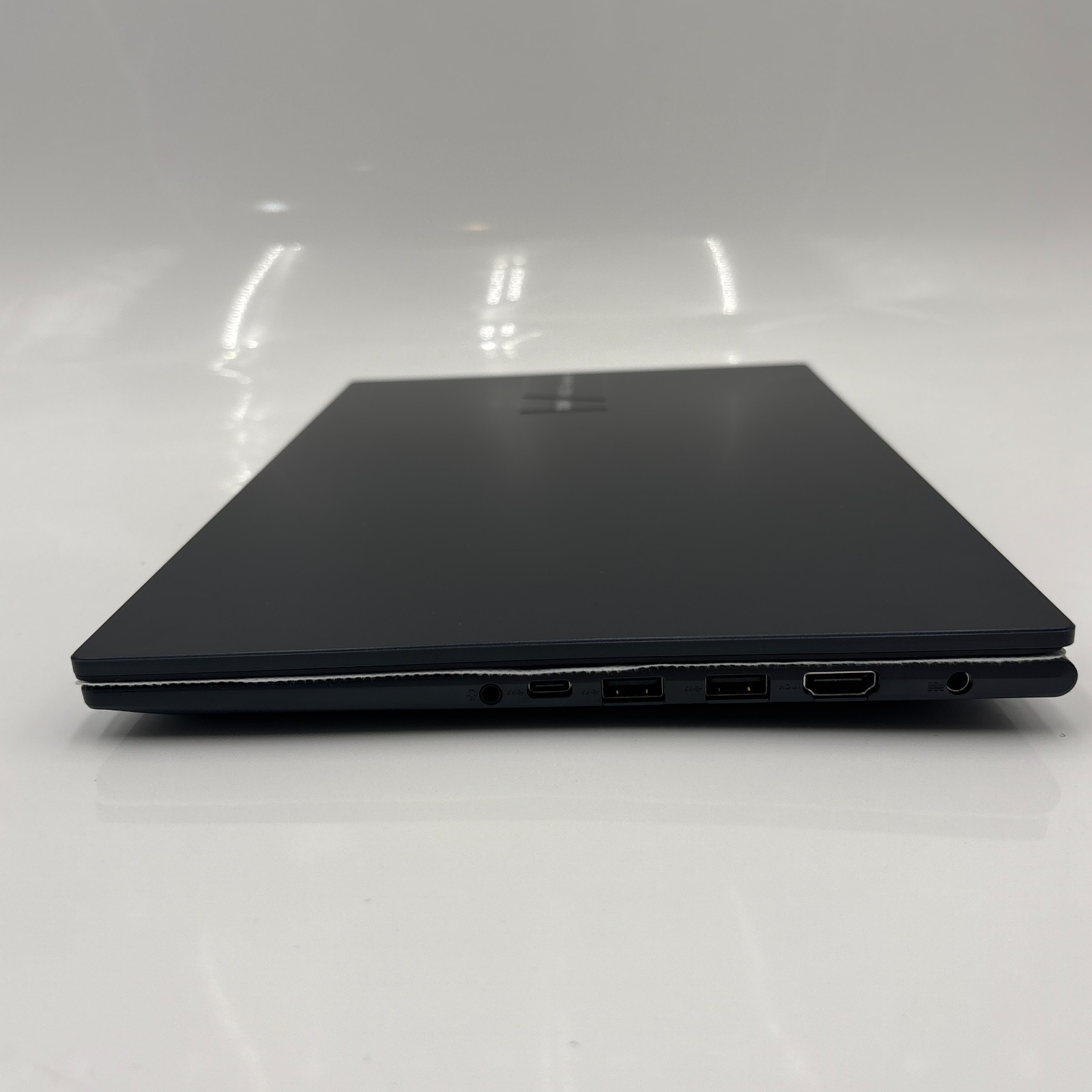 Asus Vivobook 14 14″ FHD Intel Core i5 12GB RAM 256GB SSD Blue New Open Box