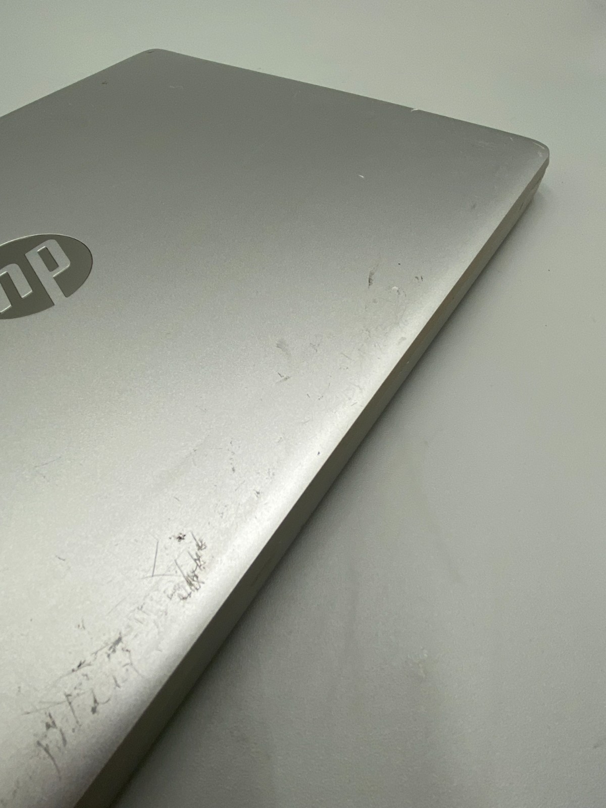 HP 15-DY1008CA 15.6″ i3-1005G1 1.2GHz 256GB SSD 16GB DDR4 Silver Laptop C/READ