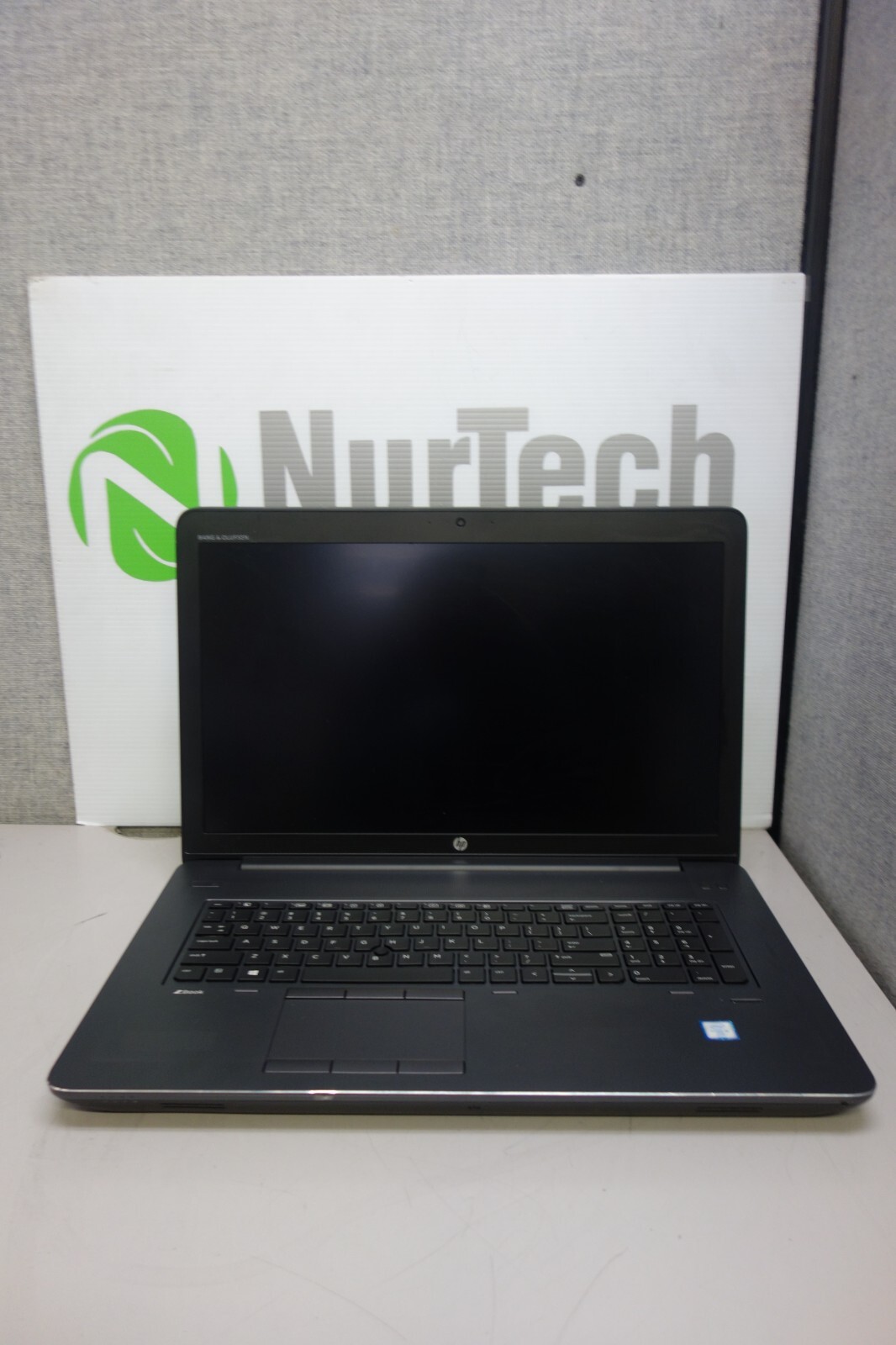 HP ZBook 17 G3 17.3″ i5-6440HQ 2.6GHz 32GB/256GB m2 SSD [NO OS/BTRY] Laptop + AC