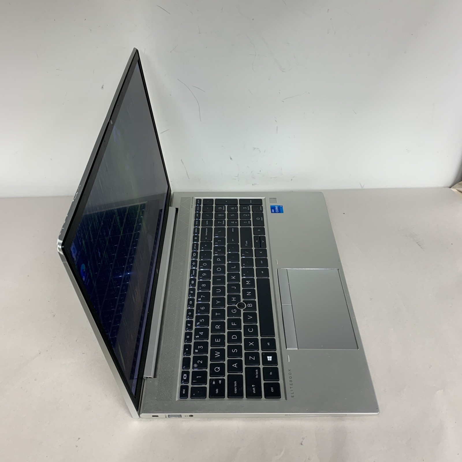 HP Elitebook 850 G8 15.6″ i5-1135G7 16GB RAM 256GB SSD Win11 Pro