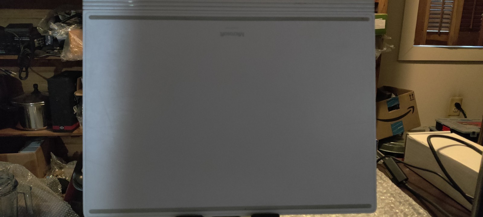 Microsoft Surface Book 2 15″ Performance Base 1813 NVidia 1060 Battery Cycle#284