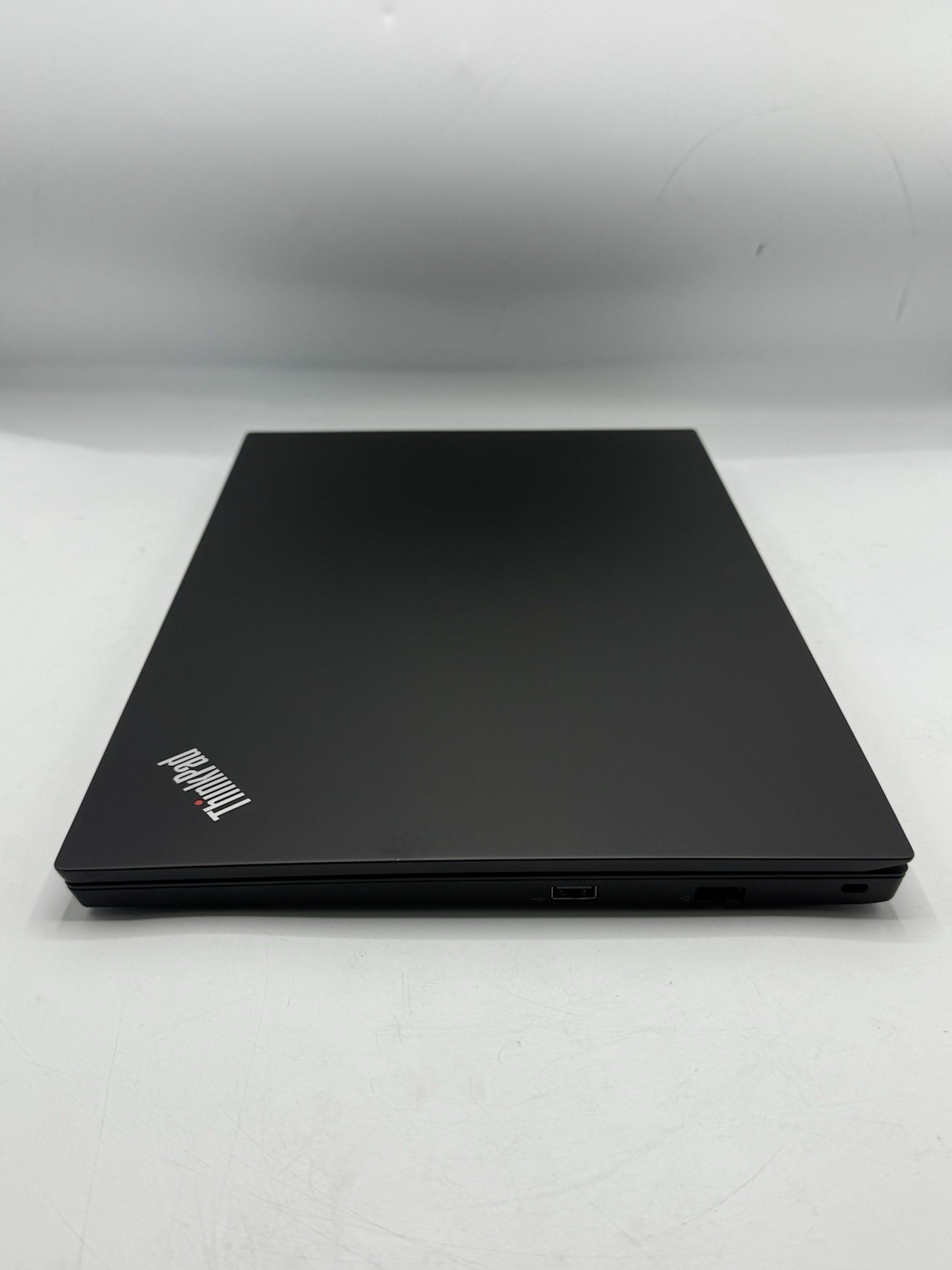 Lenovo ThinkPad E15 15.6” Intel Core i3-10110U 2.10GHz READ