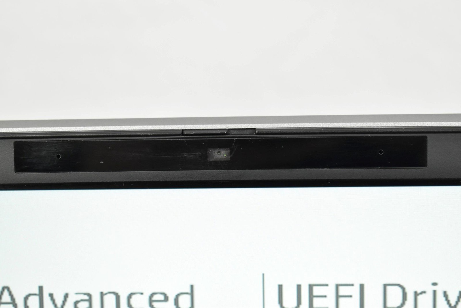 HP Z Book Fury 17 G7 i9-10885H 2.4GHz 64GB 256GB SSD 17″ No OS RTX 4000