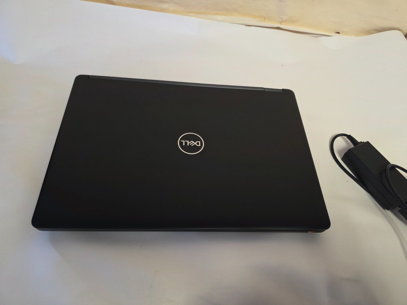 DELL LATITUDE 5491 Intel i5-8400H 2.50GHz 8GB RAM 256GB M.2 Win 11 Pro, Look