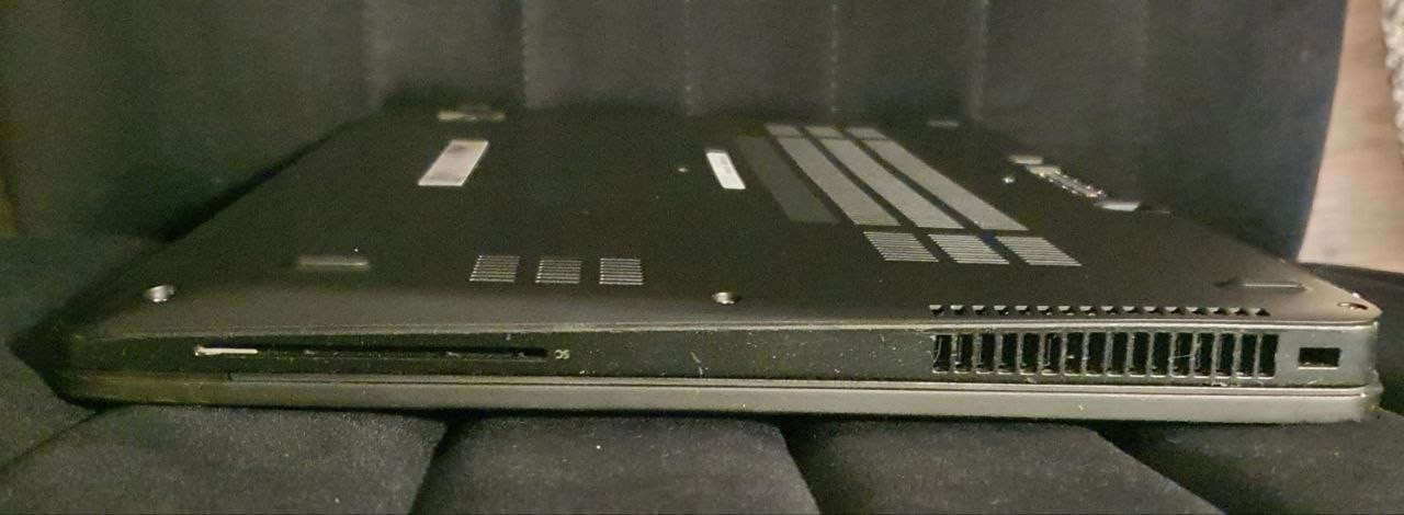 Dell Latitude E7470 Laptop – For Parts or Not Working – No SSD – With Charger