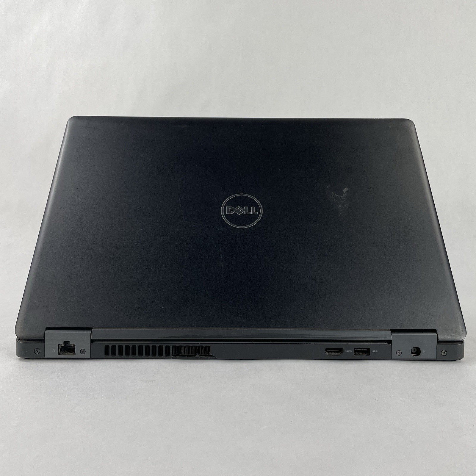 Dell Latitude 5580 15.6″ i5-7300U 2.6 GHz 8 GB RAM No SSD/OS/AC – Bad Back Edge