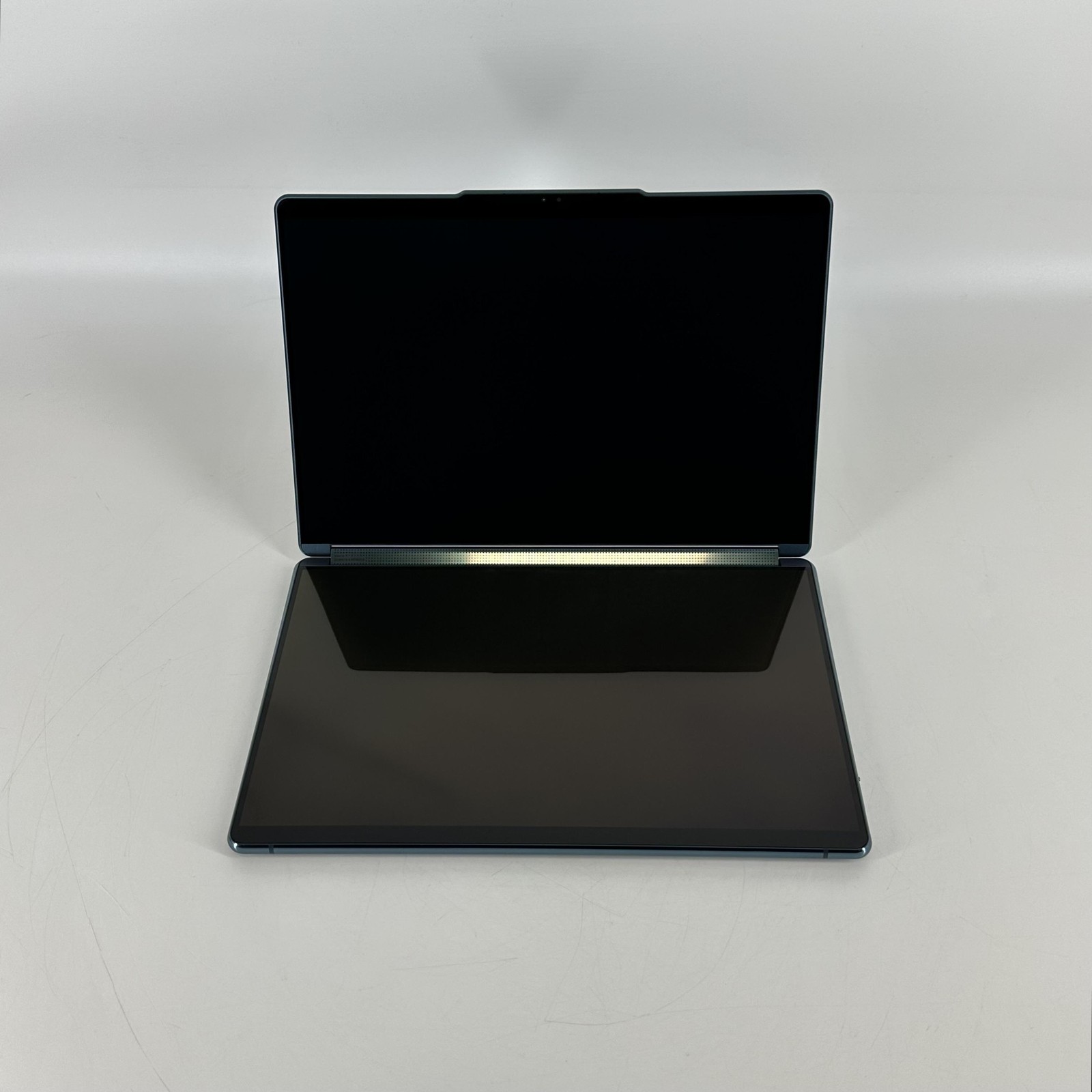 Lenovo Yoga Book 9i 13.3 QHD+ TOUCH 1.7 GHz Ultra 7 155U 32GB 512GB SSD Good