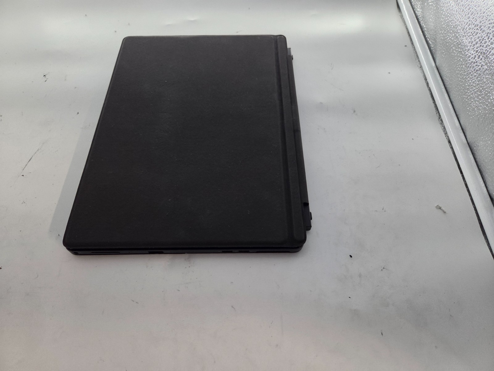 651146 Latitude5285 2in1 w/charger.i5-7300U.8GB.256GB M.2.12.3″ Touch.W11.Nice!