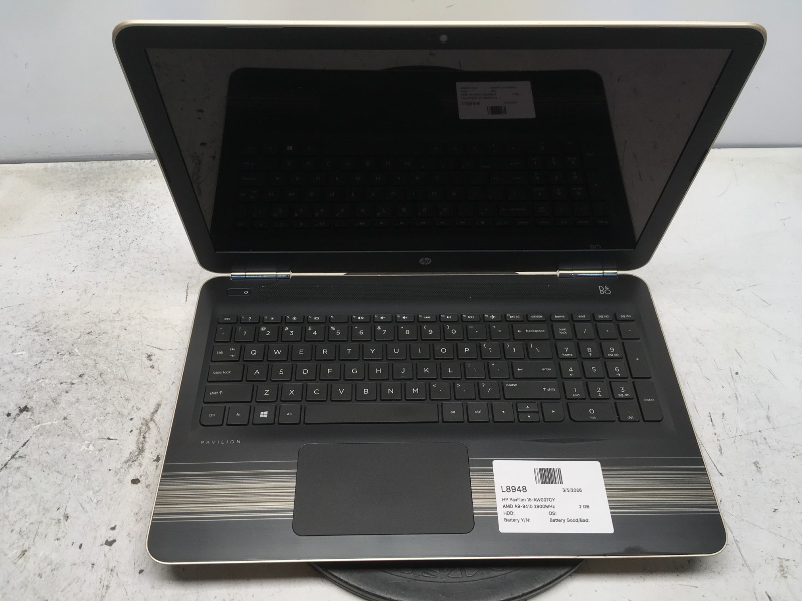 HP Pavilion 15-AW007CY AMD A9-9410 2900MHz 2 GB NO HDD