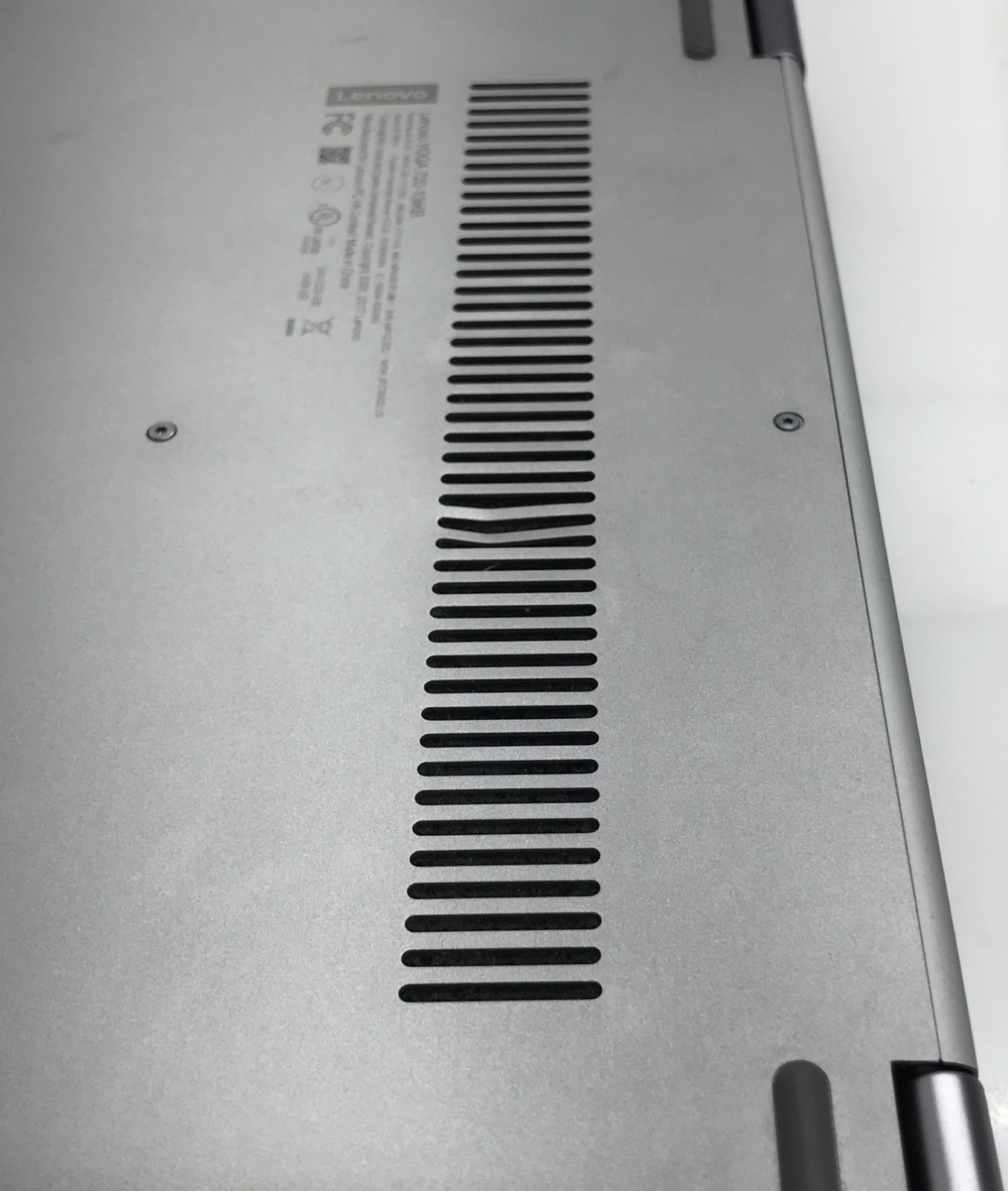 LENOVO YOGA 720-131KB i5-8250U@1.60GHz 8GB RAM 256GB NVMe W11H *READ