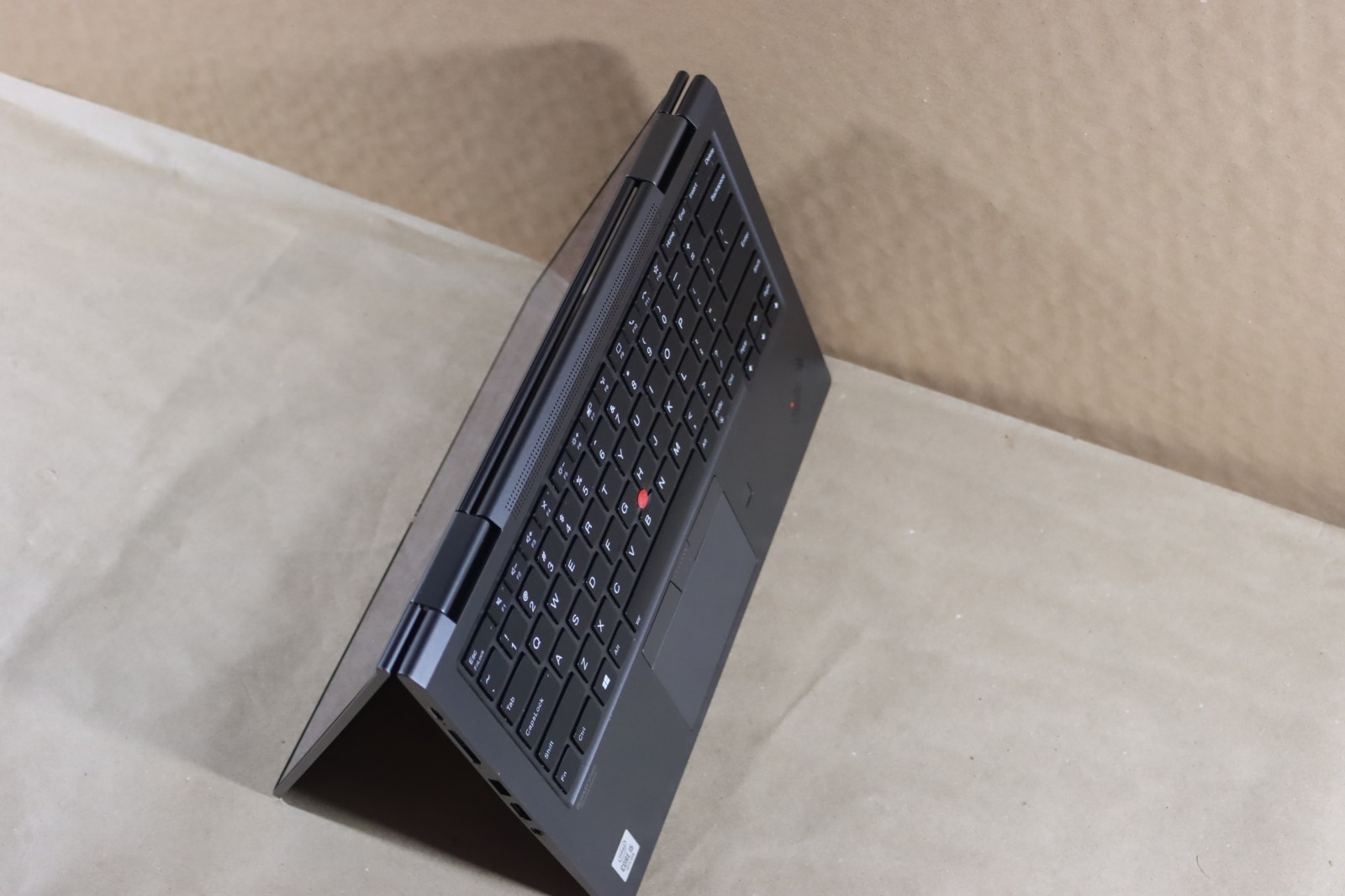 Lenovo ThinkPad X1 Yoga 5th Gen; 2-in-1, 14″, 256GB, 10th Gen Intel i5, 8GB Ram