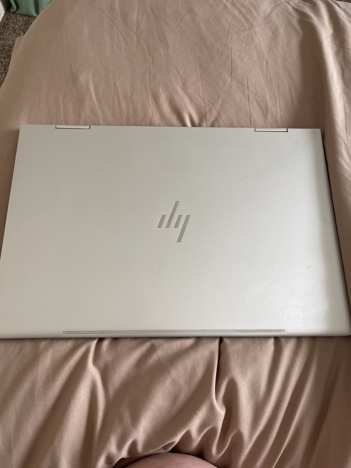 HP ENVY x360 (256GB SSD, Intel Core i5-12th, 4.40 Ghz, 8GB) Laptop – Natural…