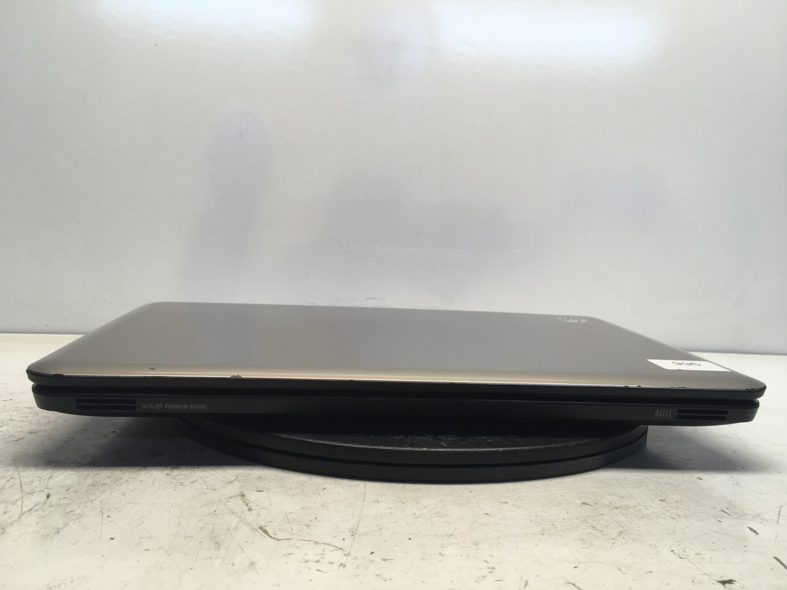 HP Pavilion G6-1B53CA Intel i5-2410M 2.3GHz 8 GB NO HDD/Battery