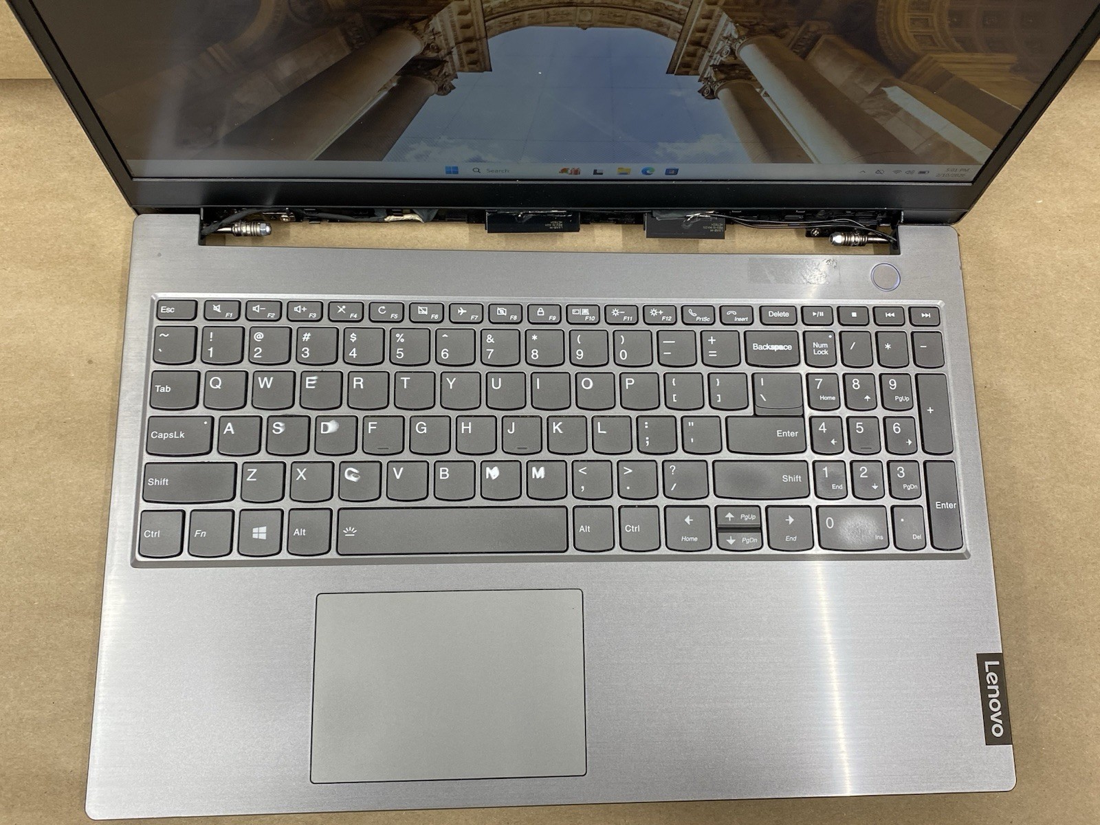 Lenovo 20RW – 15.5″ 1920×1080 – i5-10210U – 8GB – 128GB SSD – Win 11 Pro READ