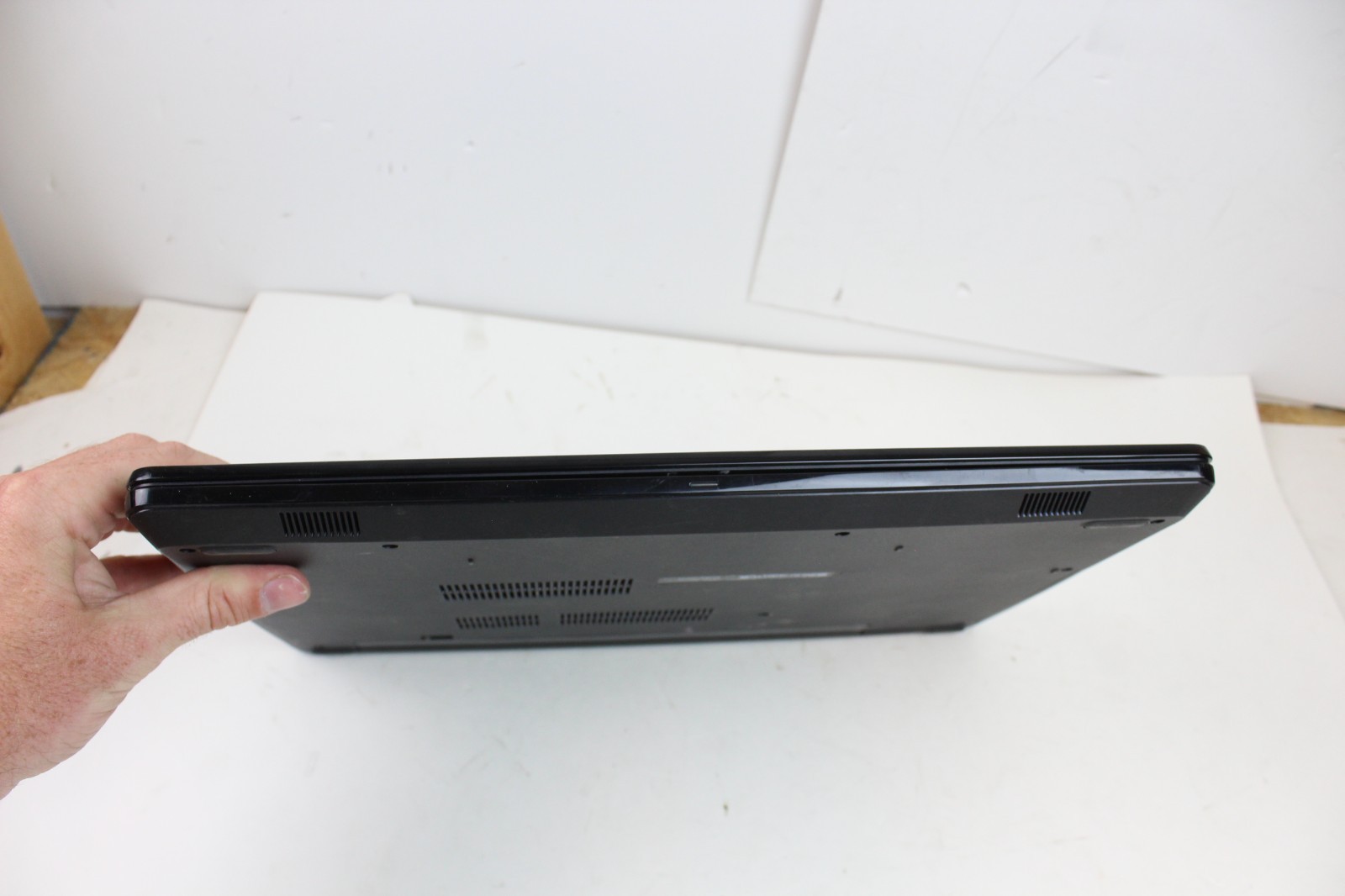 BAD BAT AS IS Dell Inspiron 3567 15.6″ Intel Core i5-7200U 2.50GHz 8GB RAM 500GB