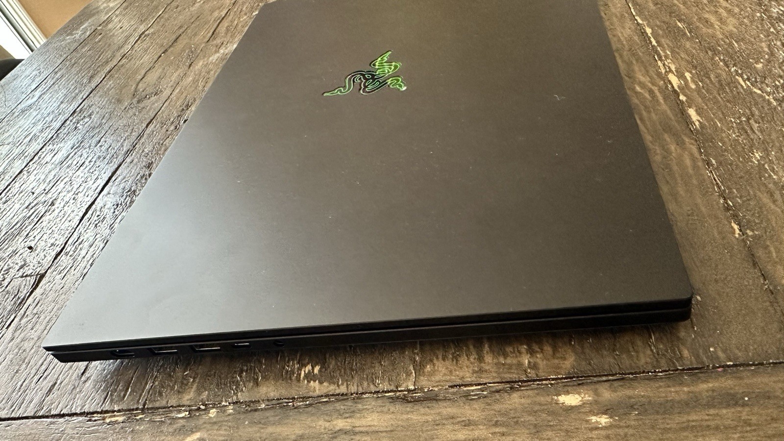 Razer Blade 16 QHD+ OLED Laptop Ryzen AI 9, 64GB RAM, 2TB SSD, RTX 5080
