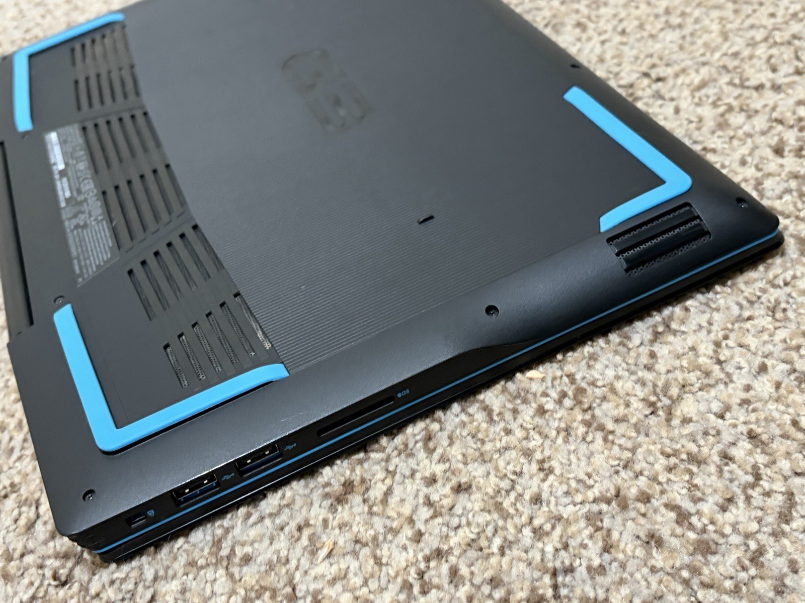 DEll G3 3590 15.6″ Full Hd Gaming Laptop i5-9300H GTX 1050 12Gb Ram 1TB READ
