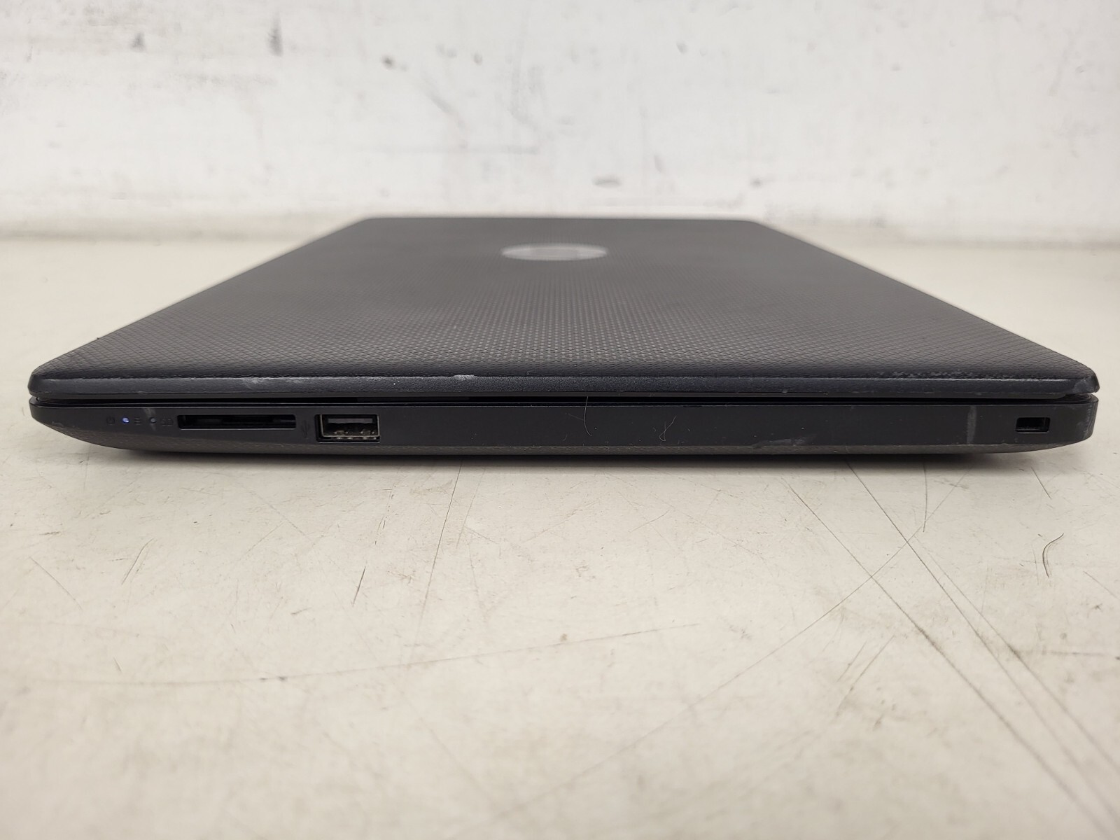 HP Laptop 15z-db100 Ryzen3 3200U 2.6GHz 16gb ram 256gb SSD charger CND9301Q30