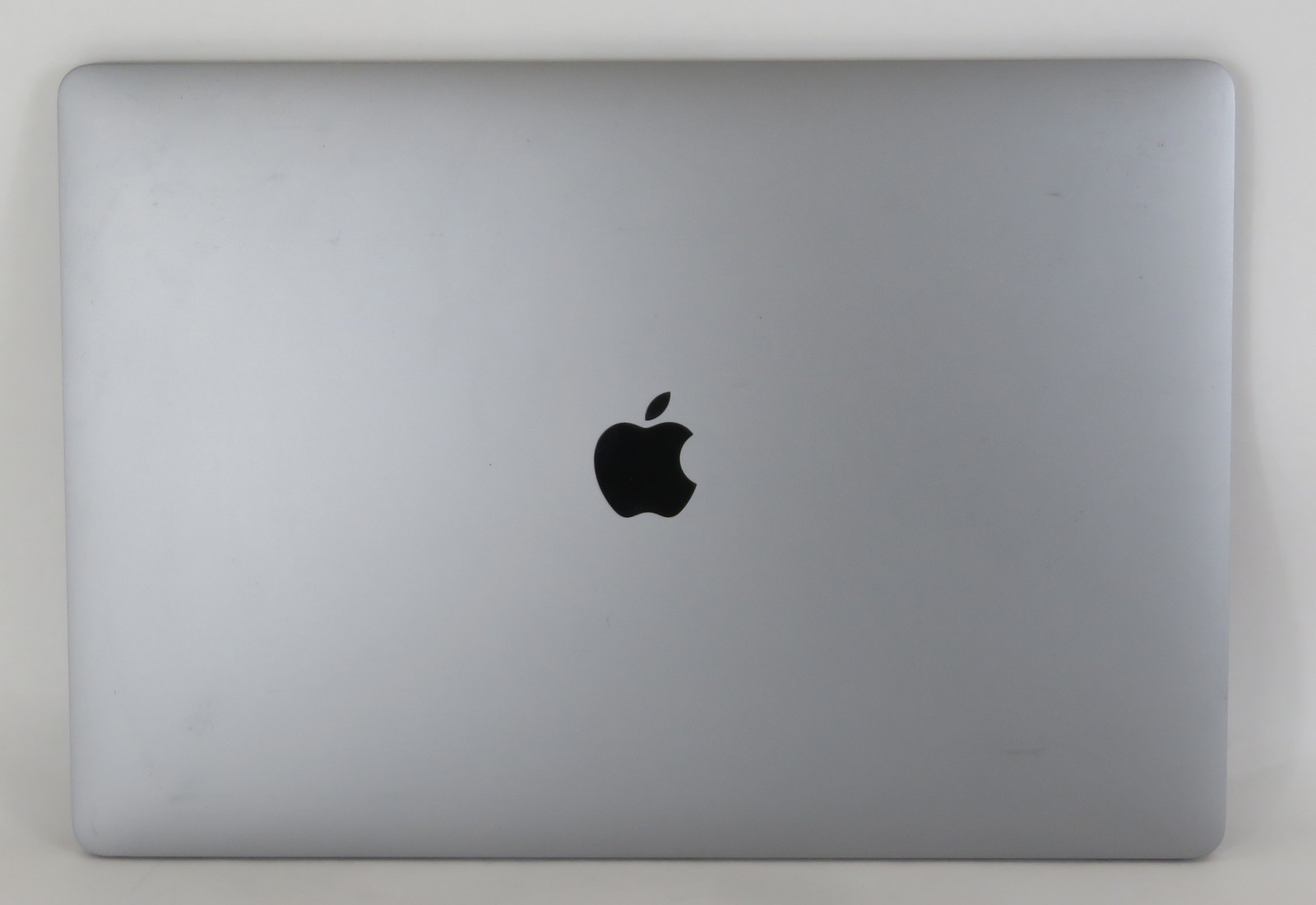 Apple MacBook Pro 2019 16in A2141 i7 9750H 2.6GHz 16GB RAM 512GB Tahoe 5300M
