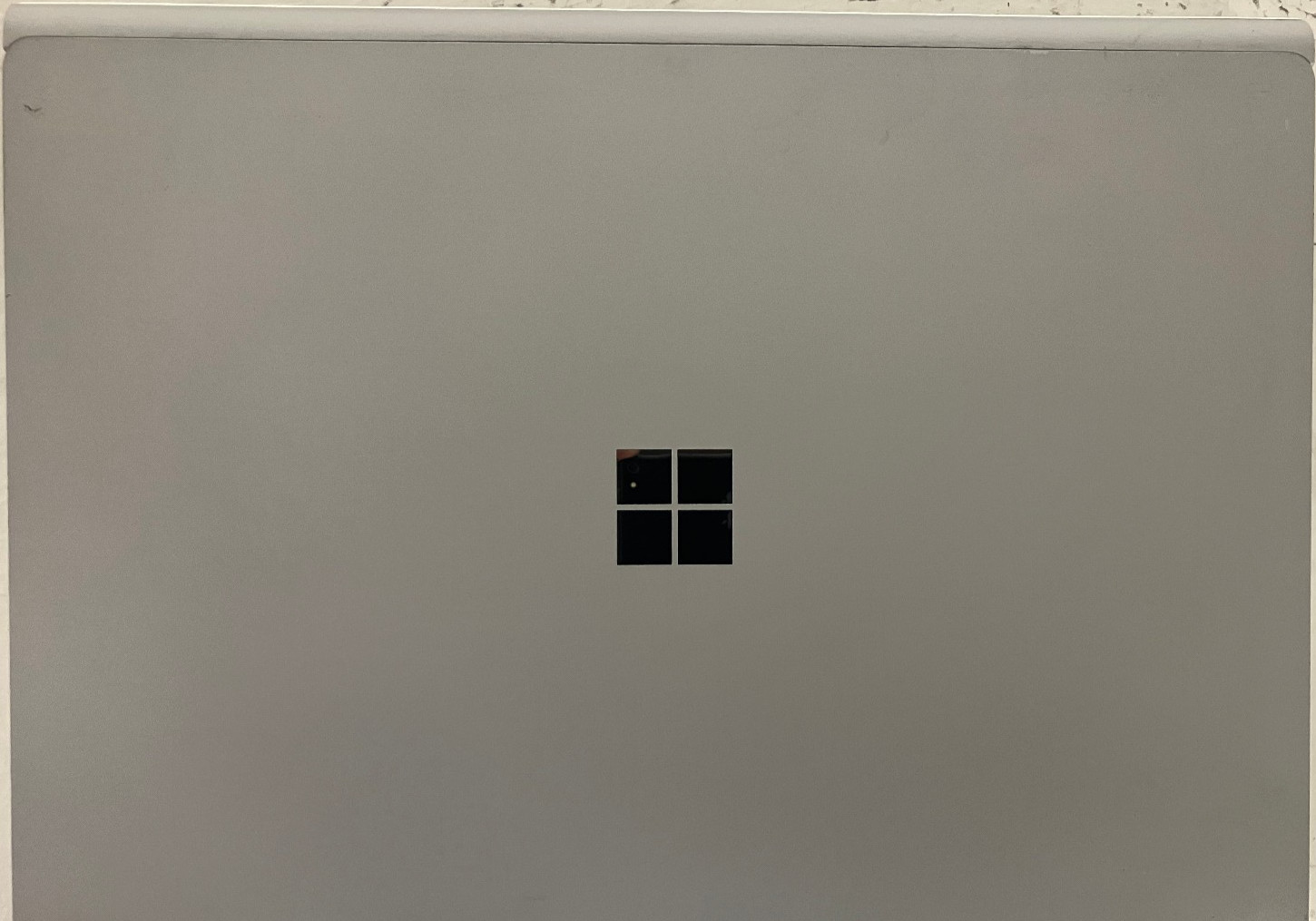 Microsoft Surface Book 2 1832 NVIDIA G. GTX 1050 Intel Core i7-8650U 16GB 1TB
