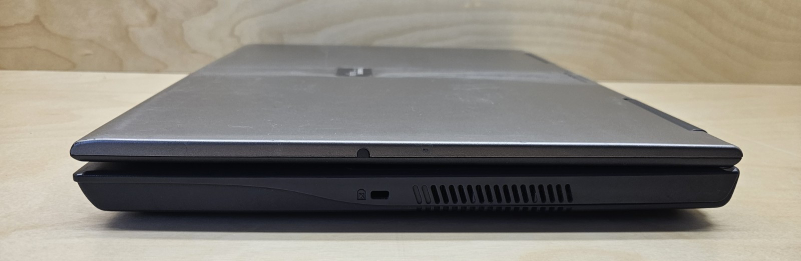 Retro Fujitsu Computers Siemens Amilo Pro V2000 / Pentium 1.5 Ghz / 256Mb Ram